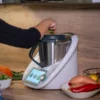 Vorwerk Thermomix TM6 – Kochroboter – 2,2 Liter – 1,5 kWatt